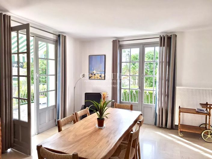 Image No.15-5 Bed House for sale