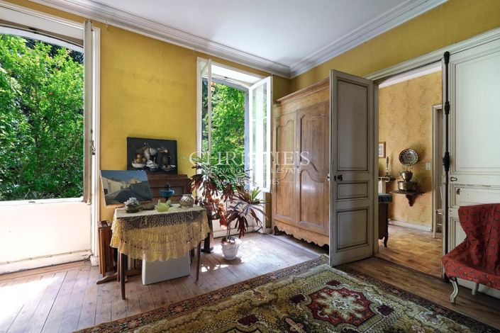 Image No.2-4 Bed House for sale