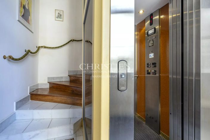 Image No.13-7 Bed House for sale
