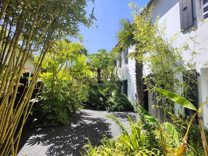 Image No.39-6 Bed House for sale