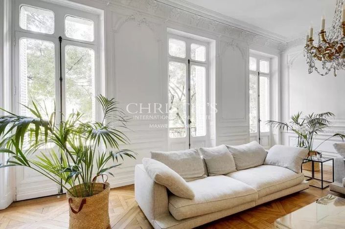 Image No.21-3 Bed Apartment for sale