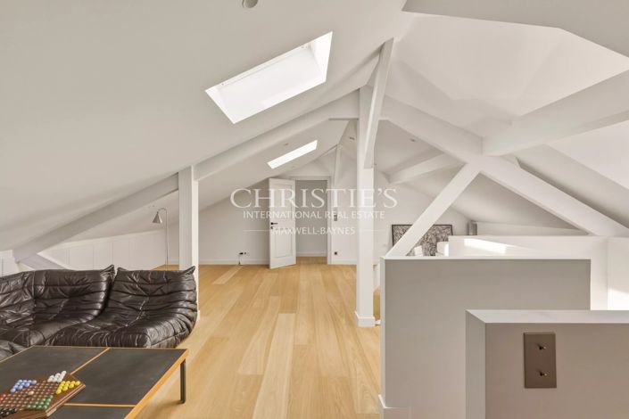 Image No.19-6 Bed House for sale