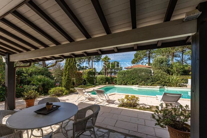 Image No.3-4 Bed House for sale