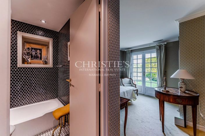 Image No.7-6 Bed House for sale