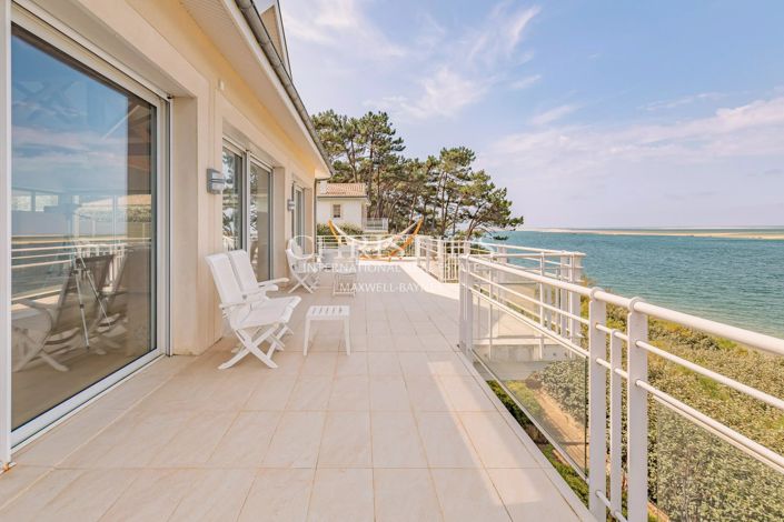 Image No.22-6 Bed House for sale