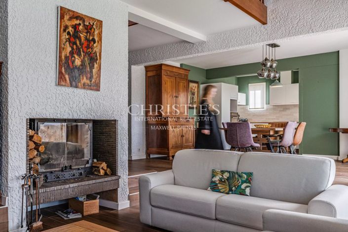 Image No.11-5 Bed House for sale