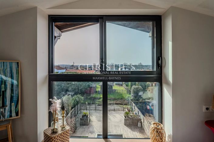 Image No.13-4 Bed House for sale