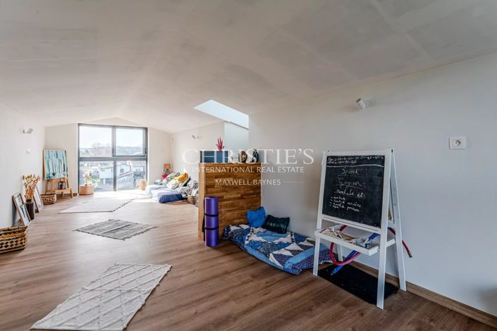 Image No.14-4 Bed House for sale