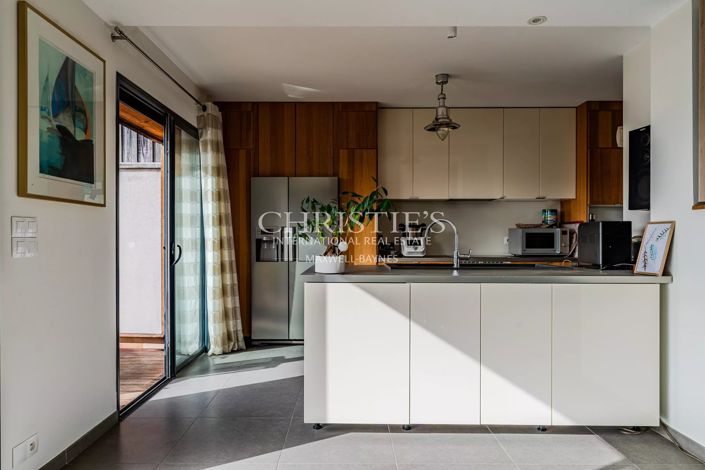 Image No.8-4 Bed House for sale