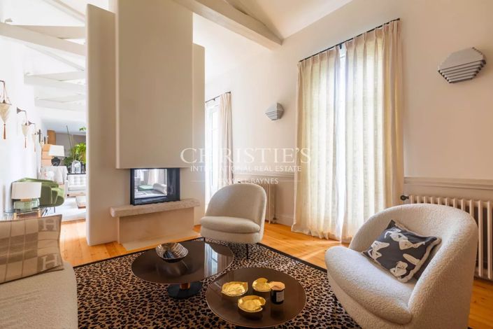 Image No.21-5 Bed House for sale