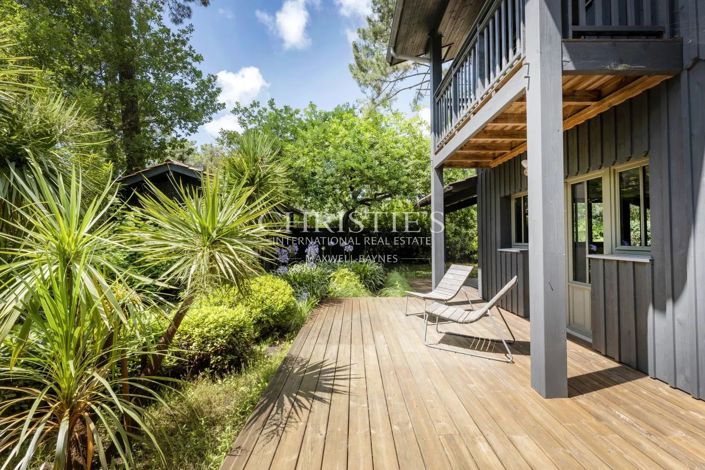Image No.2-5 Bed House for sale