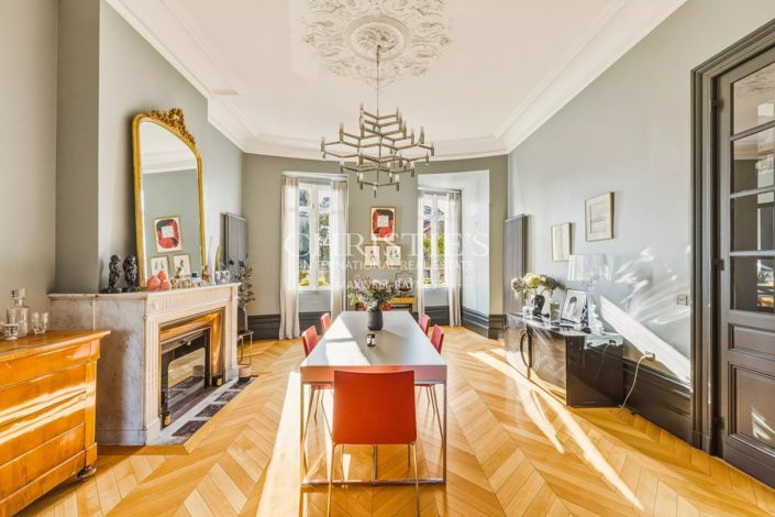 Image No.6-7 Bed House for sale