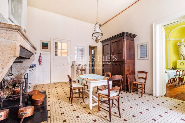 Image No.4-4 Bed Apartment for sale