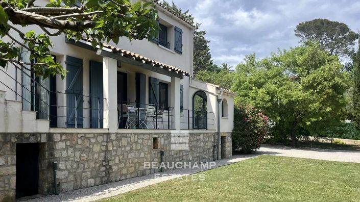 Image No.10-6 Bed House for sale