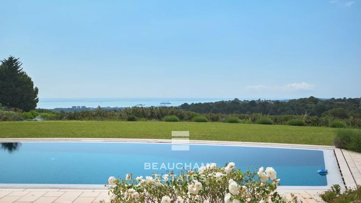 Image No.2-5 Bed House for sale