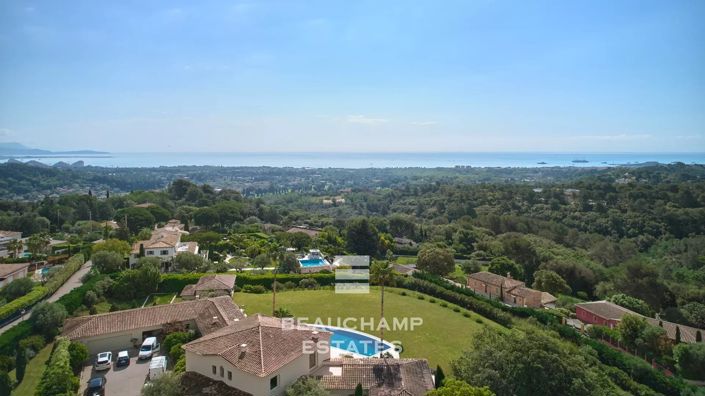 Image No.9-5 Bed House for sale