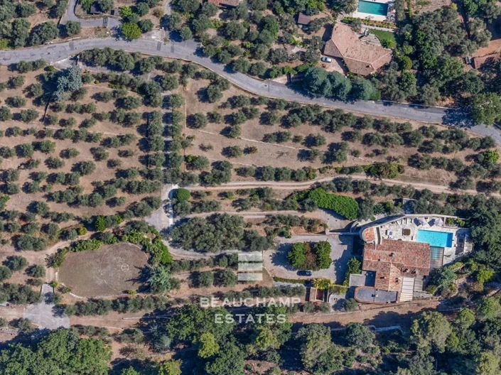 Image No.9-5 Bed House for sale