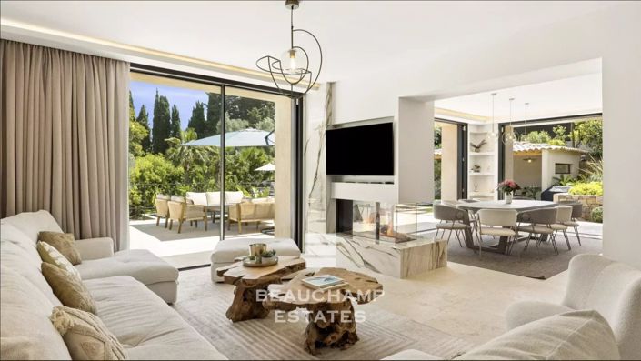 Image No.4-5 Bed House for sale