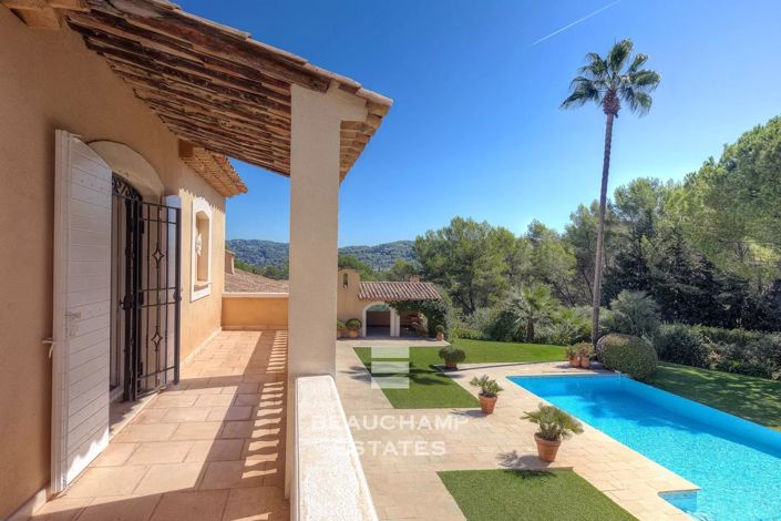 Image No.8-6 Bed House for sale