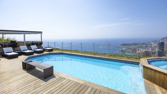 Image No.8-5 Bed House for sale