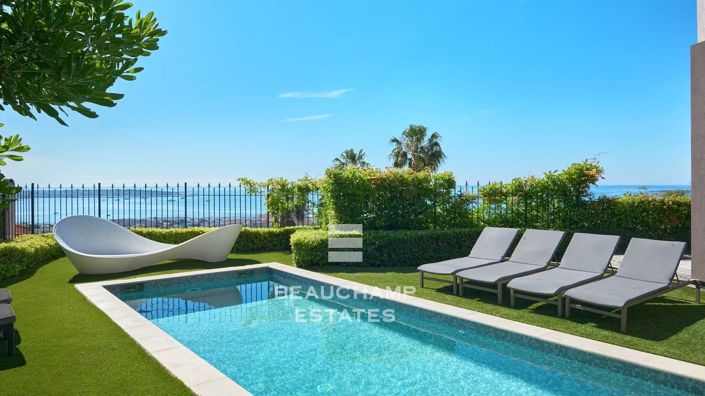 Image No.7-5 Bed House for sale