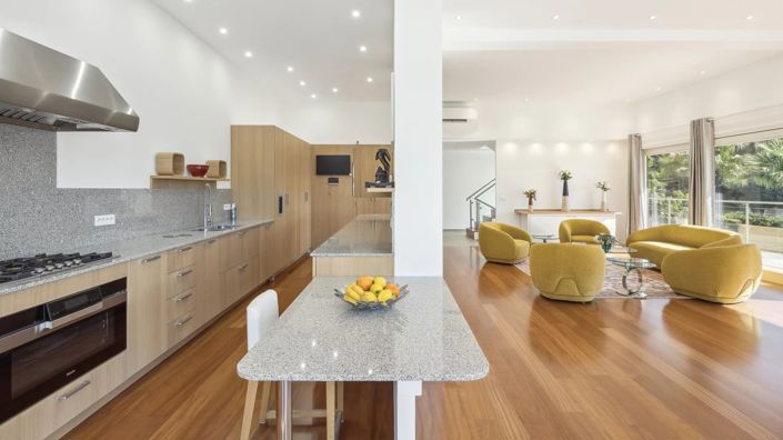 Image No.5-4 Bed House for sale