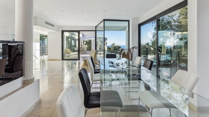 Image No.4-6 Bed House for sale