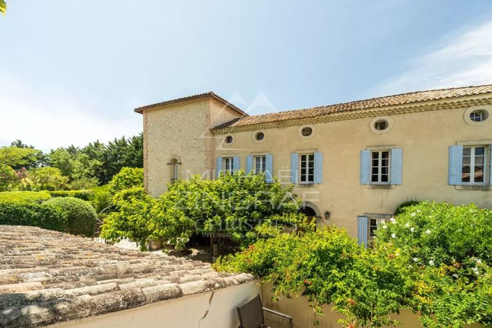 Image No.2-10 Bed House for sale