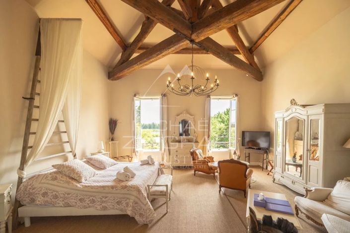 Image No.9-10 Bed House for sale
