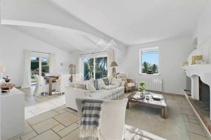 Image No.5-5 Bed House for sale
