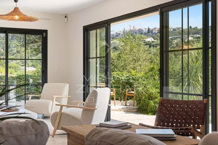 Image No.9-5 Bed House for sale