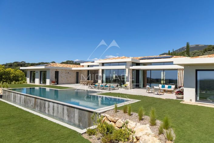 Image No.10-7 Bed House for sale