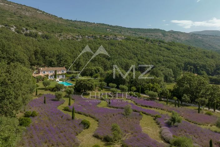 Image No.2-6 Bed House for sale