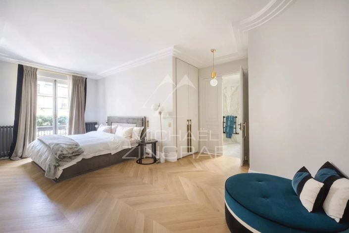 Image No.10-3 Bed Apartment for sale