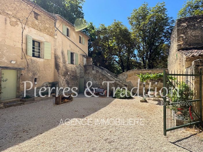 Image No.2-6 Bed House for sale
