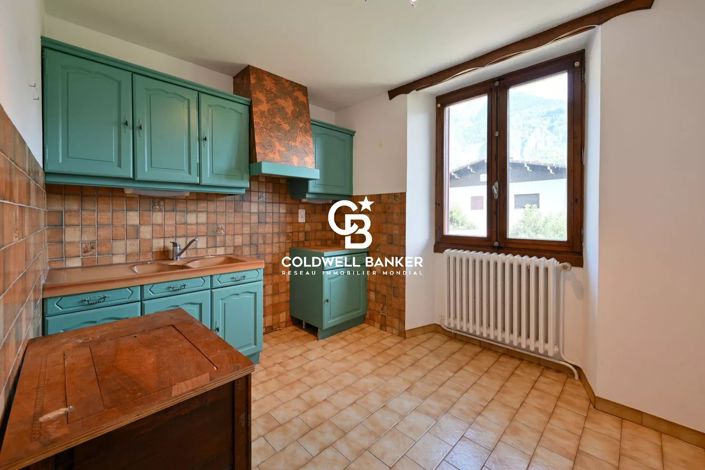 Image No.3-4 Bed House for sale