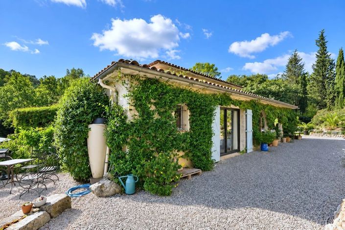 Image No.26-4 Bed House for sale