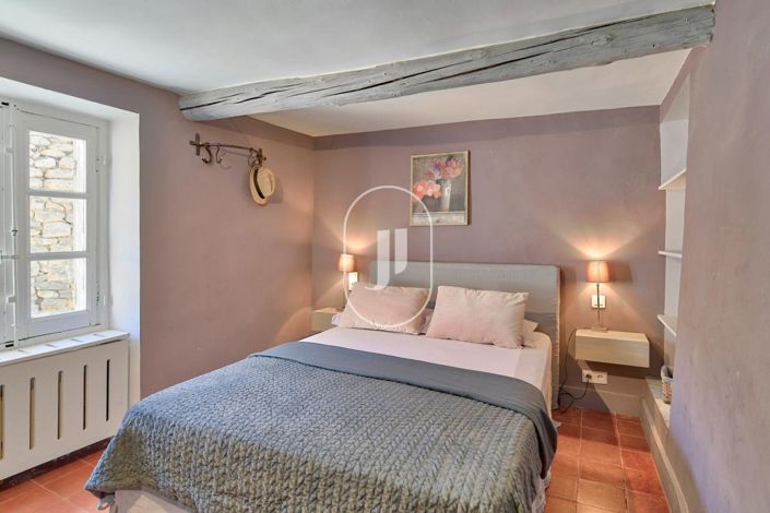 Image No.8-4 Bed House for sale