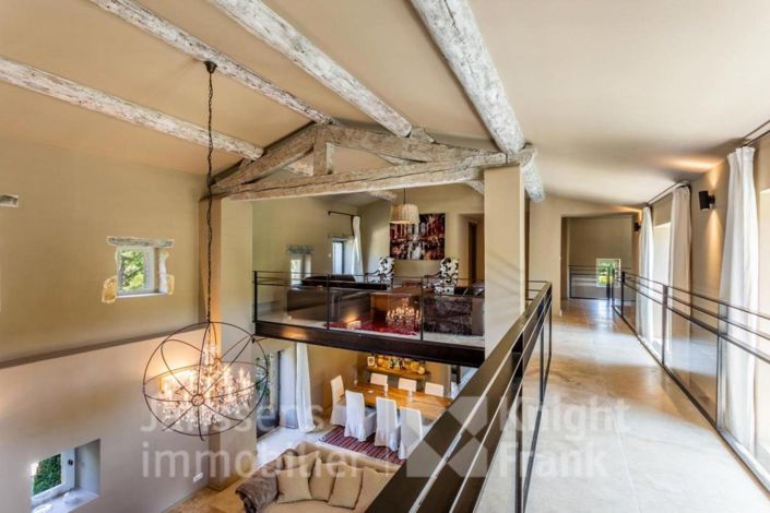 Image No.6-6 Bed House for sale