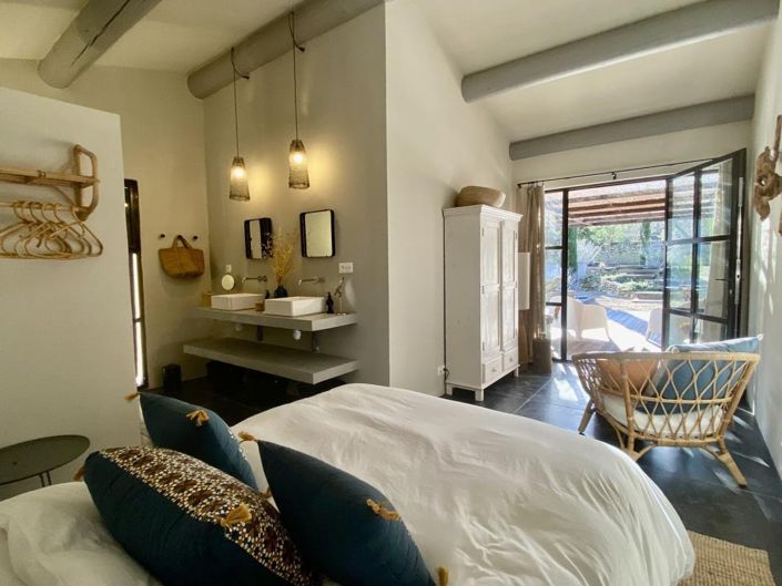 Image No.7-5 Bed House for sale