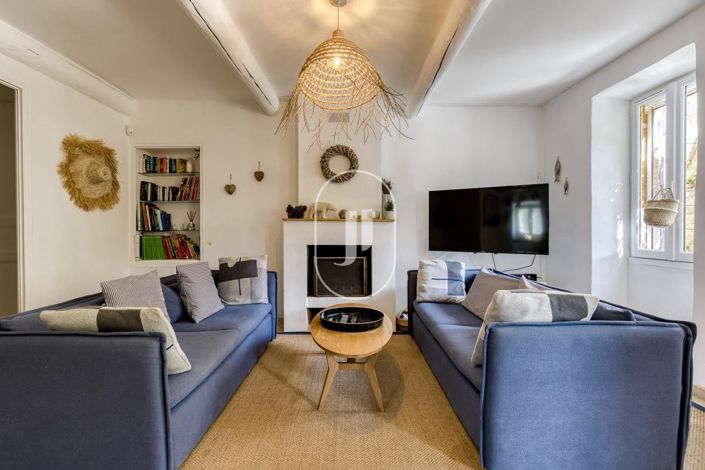 Image No.7-3 Bed House for sale