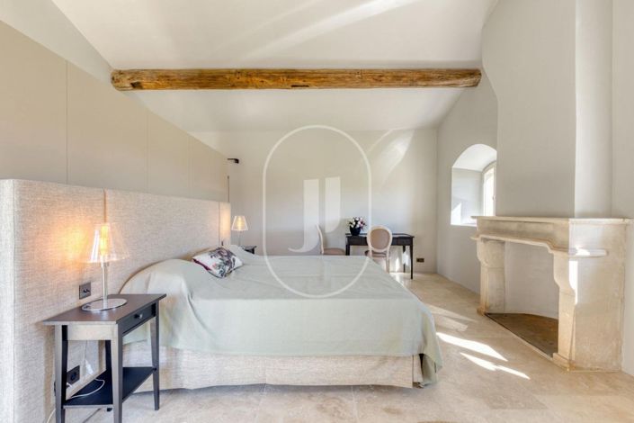 Image No.16-8 Bed House for sale