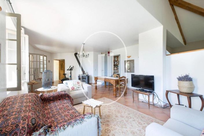 Image No.14-3 Bed House for sale