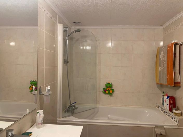 Image No.6-5 Bed House for sale