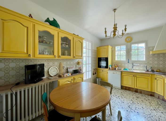 Image No.9-3 Bed House for sale