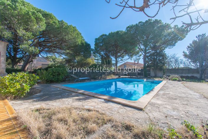 Image No.17-4 Bed House for sale