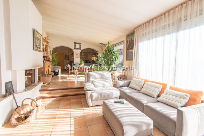 Image No.4-4 Bed House for sale