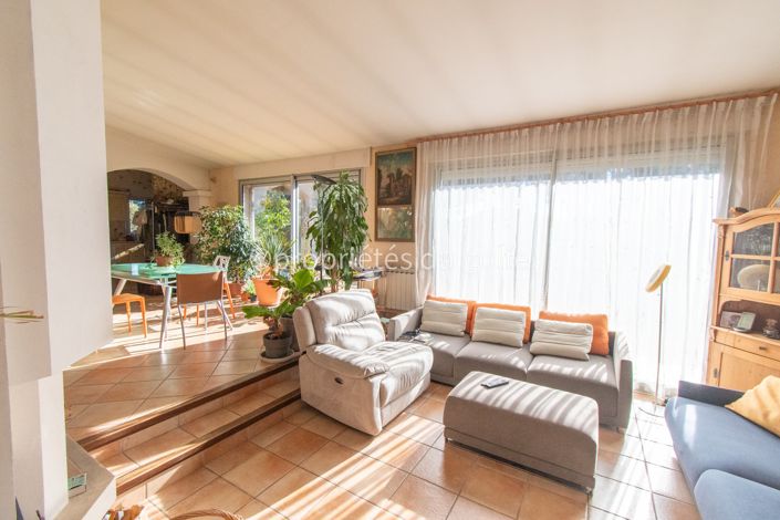 Image No.5-4 Bed House for sale
