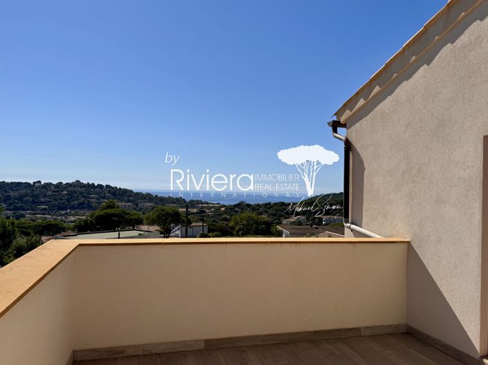 Image No.31-7 Bed House for sale