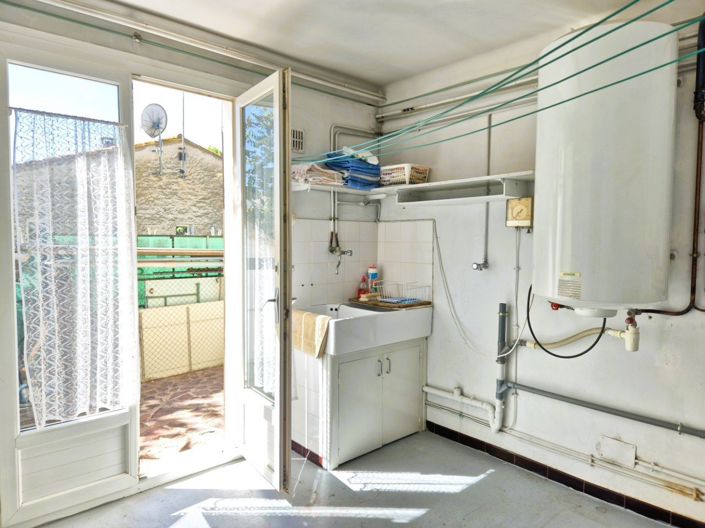 Image No.18-4 Bed House for sale